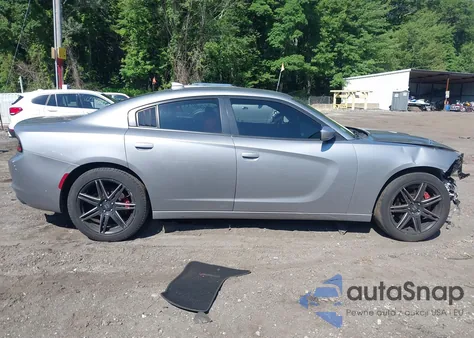 2016 Dodge Charger Sxt z USA, uszkodzony, nr VIN 2C3CDXJG6GH293676